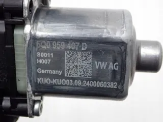 5Q0959407D Моторчик стеклоподъемника Volkswagen T-Cross Арт e12413334, вид 3