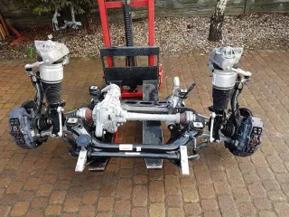 7P5855545 Балка подвески передняя (подрамник) Audi Q7 4L Арт e12409442, вид 1