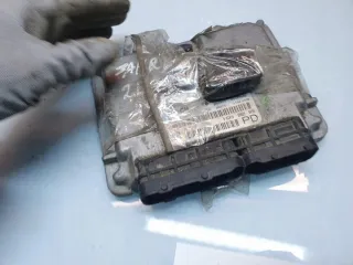 24417169 Блок управления двигателем Opel Zafira A Арт e12391473, вид 4