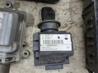 A6401507679 Блок управления двигателем Mercedes A W169 Арт e12390330, вид 3