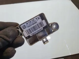 09136123 Датчик удара Opel Vectra B Арт e12380838, вид 4