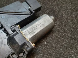 101154300 Моторчик стеклоподъемника Mercedes A W168 Арт e12370815, вид 4