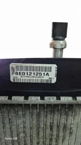 8E0121251A Радиатор (основной) Audi A4 B7 Арт e12366010, вид 4