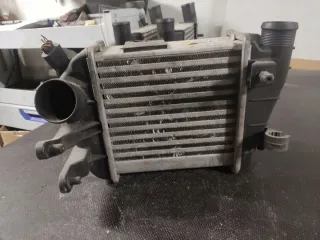 8E0145805R Интеркулер Audi A4 B7 Арт e12359691, вид 1