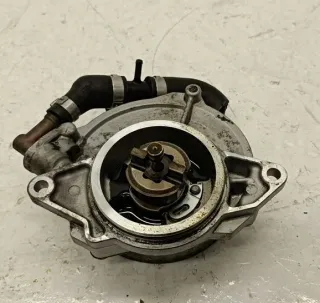 057145100AD Насос вакуумный Audi A4 B7 Арт e12340519, вид 1