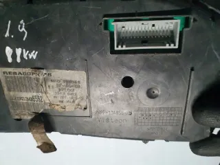 2RPF10A855AD Щиток приборов (приборная панель) Renault Megane 2 Арт e12329865, вид 9