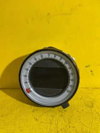  Щиток приборов (приборная панель) MINI CLUBMAN R55 Арт e12329445, вид 1
