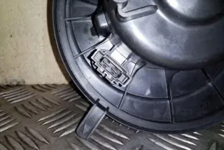983227A Отопитель в сборе (печка) Volkswagen Passat B6 Арт e12328903, вид 2