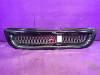  Решетка радиатора Mitsubishi Challenger 1 Арт e12316450