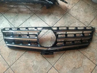 A1668800123 OEA1668800123-1 OEA1668800123 97283TRG2 Решетка радиатора Mercedes ML/GLE W166 Арт e12290600, вид 1