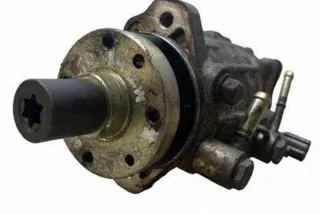 167008H800 Насос топливный Nissan Primera 12 Арт e12285516, вид 1