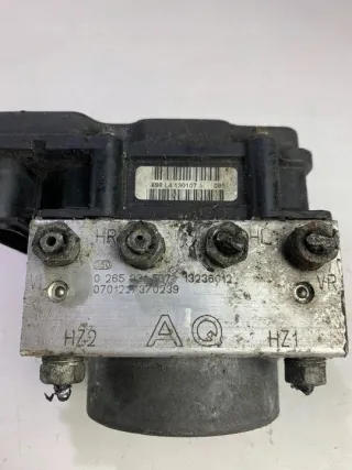 13236012 0265231537 0265800422 Блок ABS Opel Corsa D Арт e12278198, вид 6
