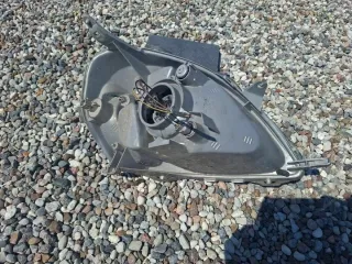 1999-2005 08-212-11 Фара левая Toyota Yaris 1 Арт e12262260, вид 4