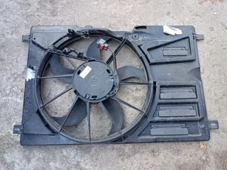 8V61-8C607-R Вентилятор радиатора Ford Focus 3 Арт e12262062, вид 1