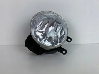 81220-02110 220-02 Фара противотуманная левая Toyota Yaris 3 Арт e12257957, вид 1