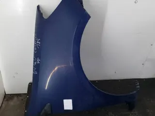  Крыло переднее правое Renault Clio 3 Арт e12249855, вид 1