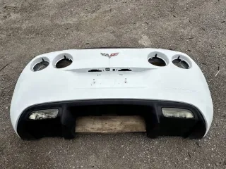 895250 Бампер задний Chevrolet Corvette Арт e12240393