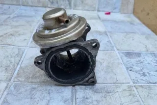 038131501AN Клапан EGR Seat Toledo 3 Арт e12235055, вид 3