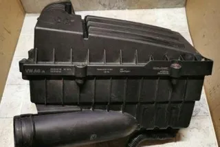 3C0129607AB Корпус воздушного фильтра Volkswagen Passat B6 Арт e12231732, вид 2
