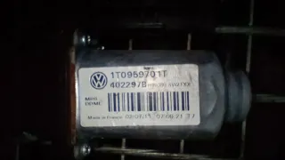 5K0959793 1T0959701T Parts4You Моторчик стеклоподъемника Volkswagen Touran 2 Арт e12219295, вид 3