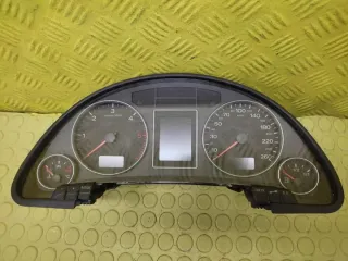 0263626065 Щиток приборов (приборная панель) Audi A4 B7 Арт e12213694, вид 1