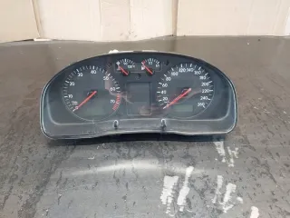 3B1919880B Щиток приборов (приборная панель) Volkswagen Passat B5 Арт e12194138, вид 1