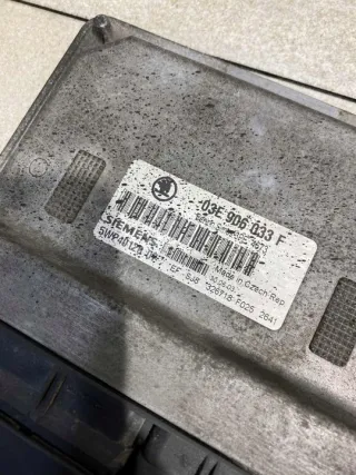 03E906033F 5WP40126 Блок управления двигателем Skoda Fabia 1 Арт e12173714, вид 3