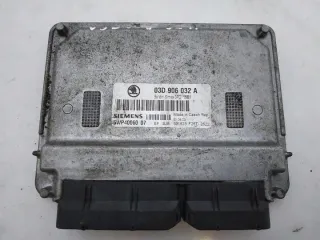 03D906032A Блок управления двигателем Skoda Fabia 1 Арт e12173655, вид 1