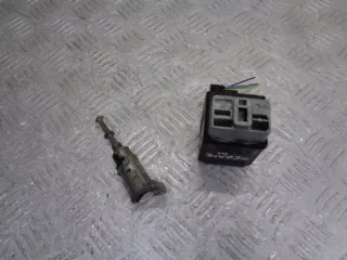 237100293R 237100293r 237101029R V29008398A 284B13640R 284B61871R 248106944R 285909828R Блок управления двигателем Renault Megane 3 Арт e12172876, вид 13
