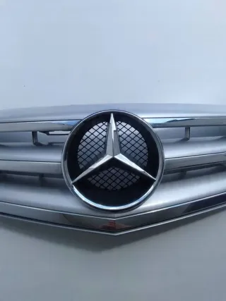 A2078880260 Решетка радиатора Mercedes C W204 Арт e12167287, вид 3