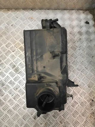 30677533 Корпус воздушного фильтра Ford Focus 4 Арт e12156377, вид 1