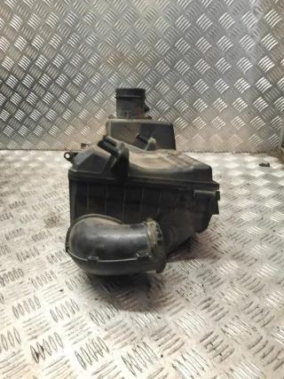 30677533 Корпус воздушного фильтра Ford Focus 4 Арт e12156377, вид 4