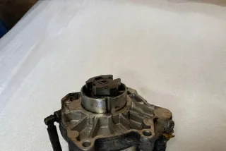 55205446 Насос вакуумный Opel Astra L Арт e12146447, вид 1