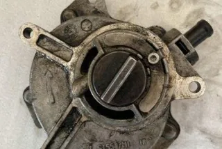 06D145100 Насос вакуумный Audi A4 B7 Арт e12144295, вид 2