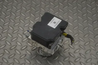 104474500B Блок ABS Tesla model Y Арт e12138131, вид 3
