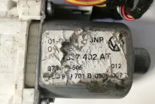 3C0959793 Моторчик стеклоподъемника Volkswagen Passat B6 Арт e12137077, вид 1