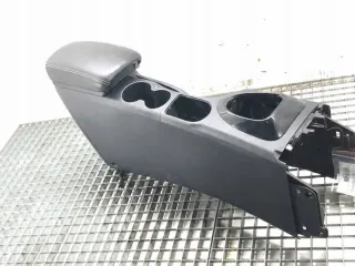P13149A77000 LORK-942-11140 Подлокотник Nissan Qashqai 1  Арт e12135722, вид 2