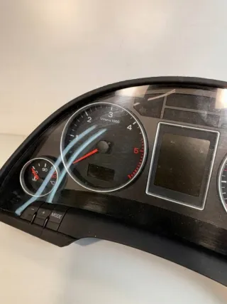 8E0920932 Щиток приборов (приборная панель) Audi A4 B7 Арт e12129243, вид 3