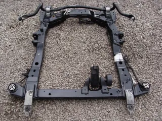  Балка подвески передняя (подрамник) Saab 9-5 2 Арт e12127837