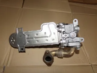 03g131513j Радиатор EGR Volkswagen Passat B6 Арт e12125424, вид 2