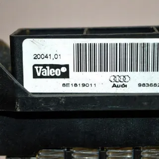 8E1819011 Блок управления (другие) Audi A4 B7 Арт e12114634, вид 3