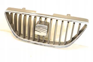 6J0853651 Решетка радиатора Seat Ibiza 4 Арт e12089501, вид 3