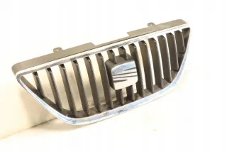 6J0853651 Решетка радиатора Seat Ibiza 4 Арт e12089501, вид 4
