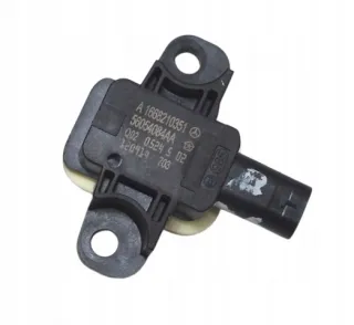 A1668210351 Датчик удара Mercedes A W176 Арт e12079710, вид 1
