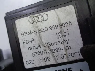 8E0959802A Моторчик стеклоподъемника Audi A4 B7 Арт e12073207, вид 4