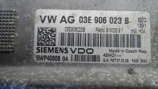 03E906023B Блок управления двигателем Skoda Fabia 2 Арт e12060939, вид 2