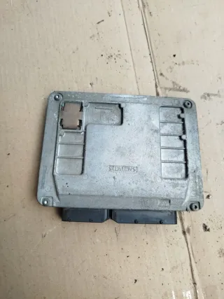 03E906033D Блок управления двигателем Seat Ibiza 3 Арт e12060836, вид 2