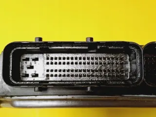 8973192824 8200312426 Блок управления двигателем Renault Espace 4 Арт e12060556, вид 4