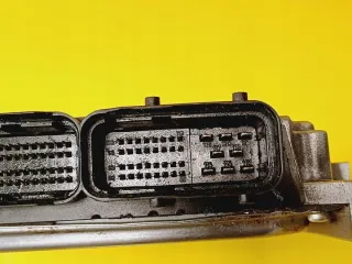 8973192824 8200312426 Блок управления двигателем Renault Espace 4 Арт e12060556, вид 5
