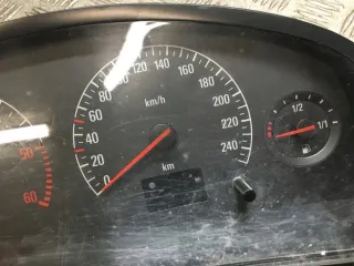 13140891RL Щиток приборов (приборная панель) Opel Vectra C  Арт e12045911, вид 3
